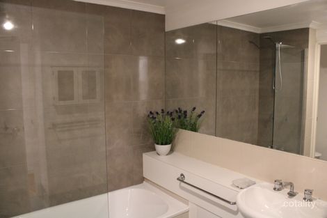 8/52 Leicester St, Carlton, VIC 3053