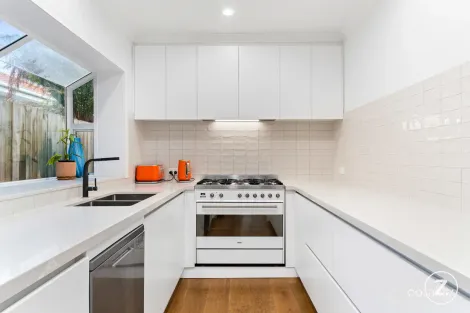 Property photo of 24 Leslie Street Elsternwick VIC 3185