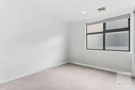 Property photo of 28 Wireless Drive Aintree VIC 3336