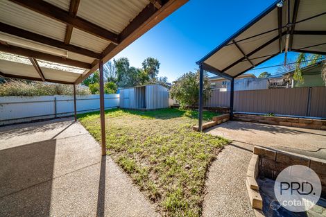 Property photo of 32 White Avenue Kooringal NSW 2650
