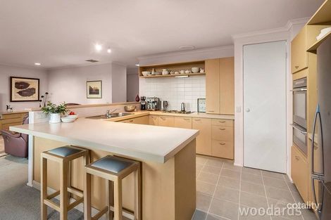 Property photo of 7 Ramsay Close Doncaster East VIC 3109