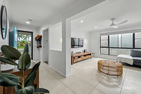 Property photo of 11 Ribbonwood Street Sippy Downs QLD 4556