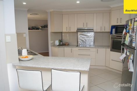 Property photo of 65 Federation Drive Hillcrest QLD 4118