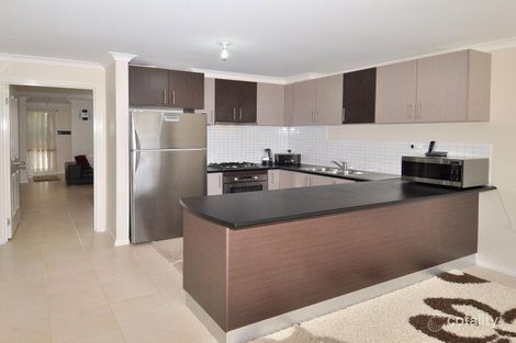 Property photo of 25/4-16 Melaleuca Drive Meadow Heights VIC 3048
