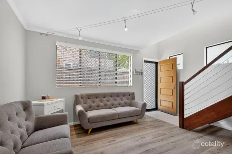 Property photo of 1/20 Grant Street Redcliffe QLD 4020
