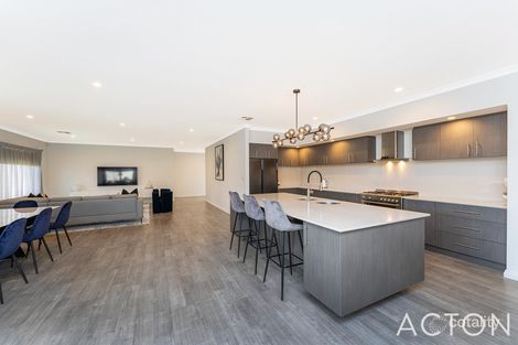 Property photo of 13 Scottsdale Turn Meadow Springs WA 6210