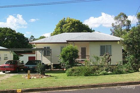 4 Shapcott St, Eastern Heights, QLD 4305