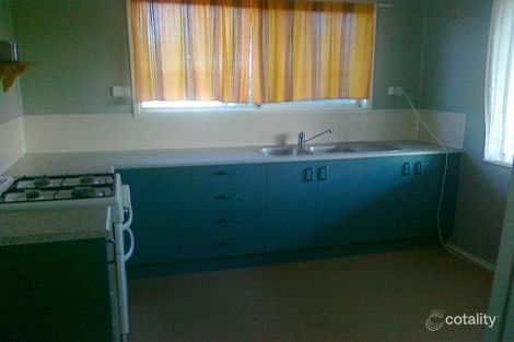 Property photo of 3 Regan Court Riverview QLD 4303