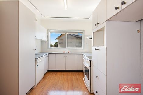 Property photo of 32 Maunder Avenue Girraween NSW 2145