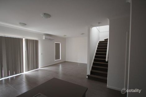 Property photo of 21 Ajana Drive Craigieburn VIC 3064