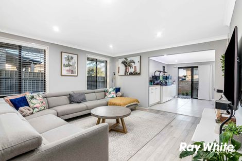 Property photo of 12 Toolong Place Horningsea Park NSW 2171