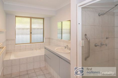 Property photo of 4 Dolphin Court Broadwater WA 6280