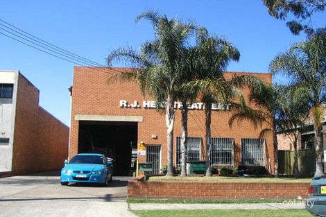 18 Seton Rd, Moorebank, NSW 2170