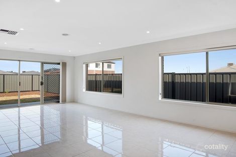 Property photo of 8 Firelight Drive Tarneit VIC 3029
