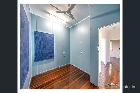 Property photo of 3 Bertram Street Park Avenue QLD 4701