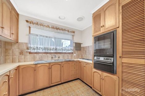 Property photo of 4 Walton Court Narre Warren VIC 3805