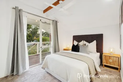 Property photo of 101 Crystal Brook Road Wattle Grove WA 6107