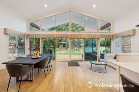 Property photo of 101 Crystal Brook Road Wattle Grove WA 6107