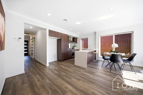 Property photo of 90 Athletic Circuit Clyde VIC 3978