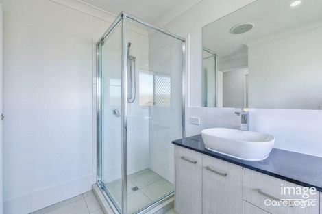 105 Watheroo St, South Ripley, QLD 4306