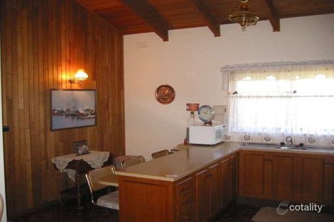 Property photo of 11 Nantilla Crescent Werribee VIC 3030