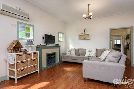 Property photo of 2 Macclesfield Road Avonsleigh VIC 3782