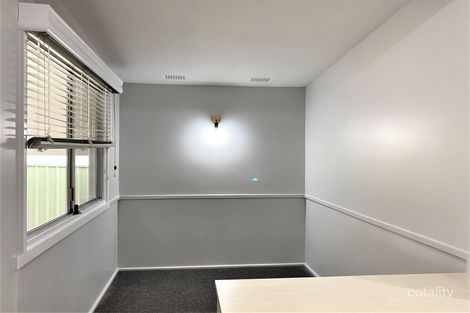 Property photo of 66 Conmurra Circuit Shortland NSW 2307