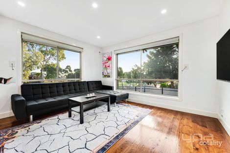 Property photo of 1/2 Dakara Close Meadow Heights VIC 3048