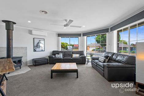 Property photo of 13 Weerona Way Mornington VIC 3931