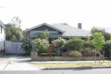 Property photo of 24 Plimsoll Grove Fairfield VIC 3078