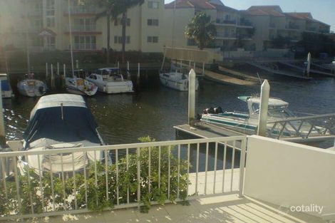 Property photo of 1/10 Oatland Esplanade Runaway Bay QLD 4216