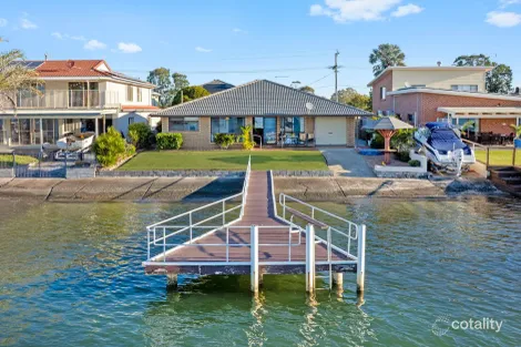 22 The Esplanade, Jacobs Well, QLD 4208