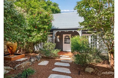 35 Argyle St, Seventeen Mile Rocks, QLD 4073