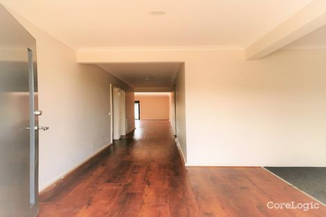 Property photo of 14 Nest Circuit Cranbourne East VIC 3977