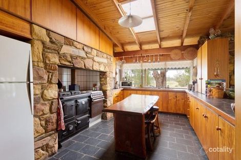 Property photo of 69 Pound Lane Guildford VIC 3451