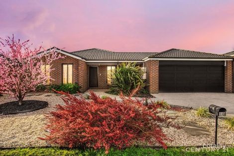 Property photo of 10 Viola Avenue Pakenham VIC 3810