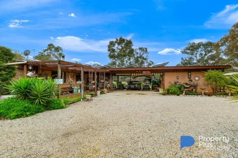 49 Lewis Rd, Neilborough, VIC 3570