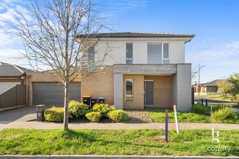 2 Stevenage Dr, Strathtulloh, VIC 3338