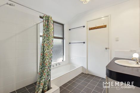 Property photo of 19 Lawrence Way Samson WA 6163