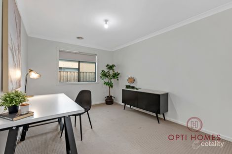Property photo of 48 Jindalee Way Werribee VIC 3030