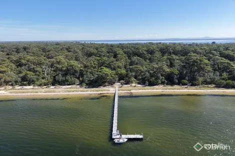 375 Gravelly Point Rd, Raymond Island, VIC 3880