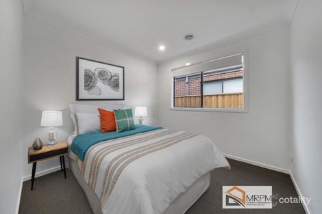 Property photo of 33 Mansfield Drive Werribee VIC 3030