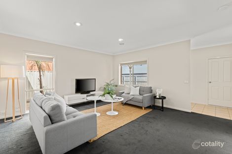 Property photo of 2/7 Helmer Crescent Thomson VIC 3219