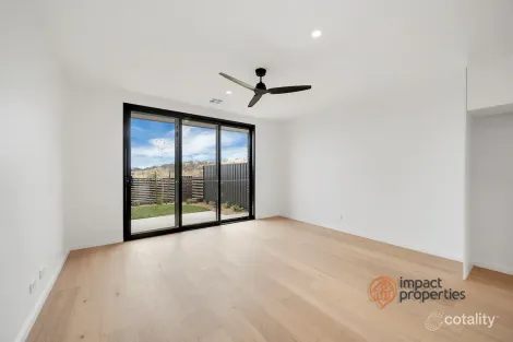 Property photo of 4/50 Maymuru Way Whitlam ACT 2611