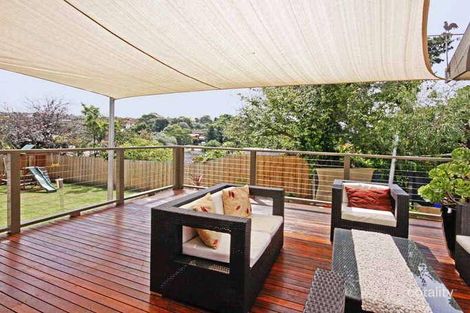 2 Vanessa Ave, Highton, VIC 3216