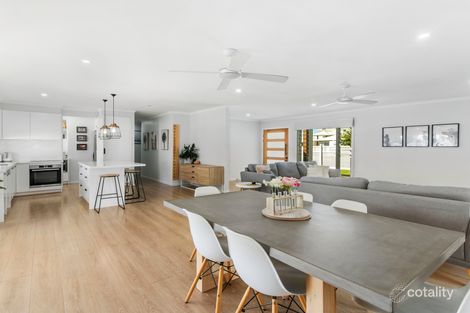 Property photo of 85 Parnki Parade Palm Beach QLD 4221