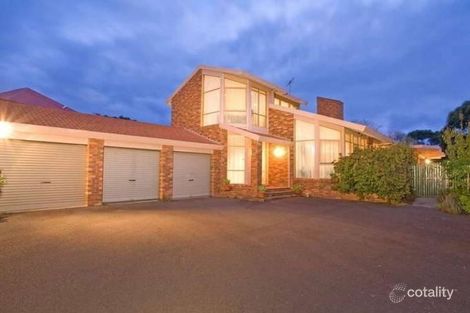 Property photo of 17 St Ives Avenue Frankston South VIC 3199