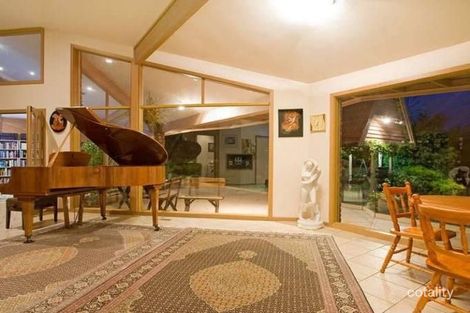 Property photo of 17 St Ives Avenue Frankston South VIC 3199
