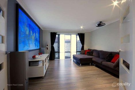 Property photo of 15 Enfield Turn Carramar WA 6031