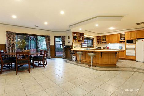 Property photo of 7 Sturt Court Taylors Lakes VIC 3038